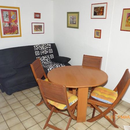 Genois 1 Villa Уртен Екстериор снимка
