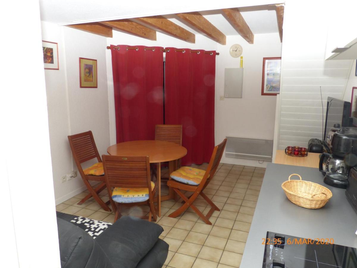 Genois 1 Villa Уртен Екстериор снимка