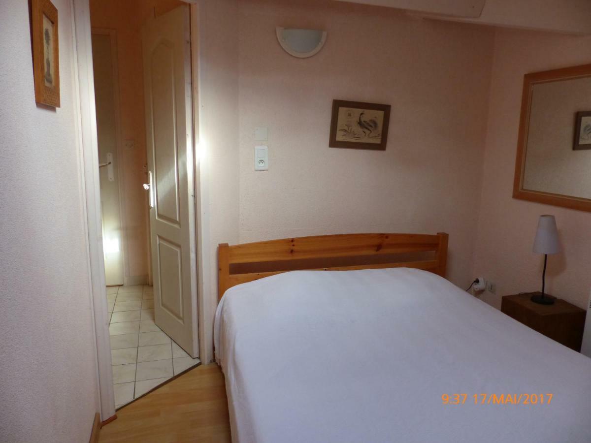 Genois 1 Villa Уртен Екстериор снимка